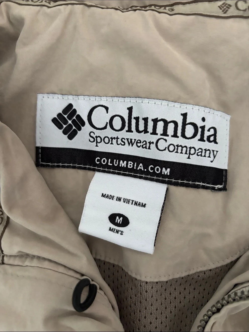 Columbia Men's Light Tan Zip-Up Shirt Jacket